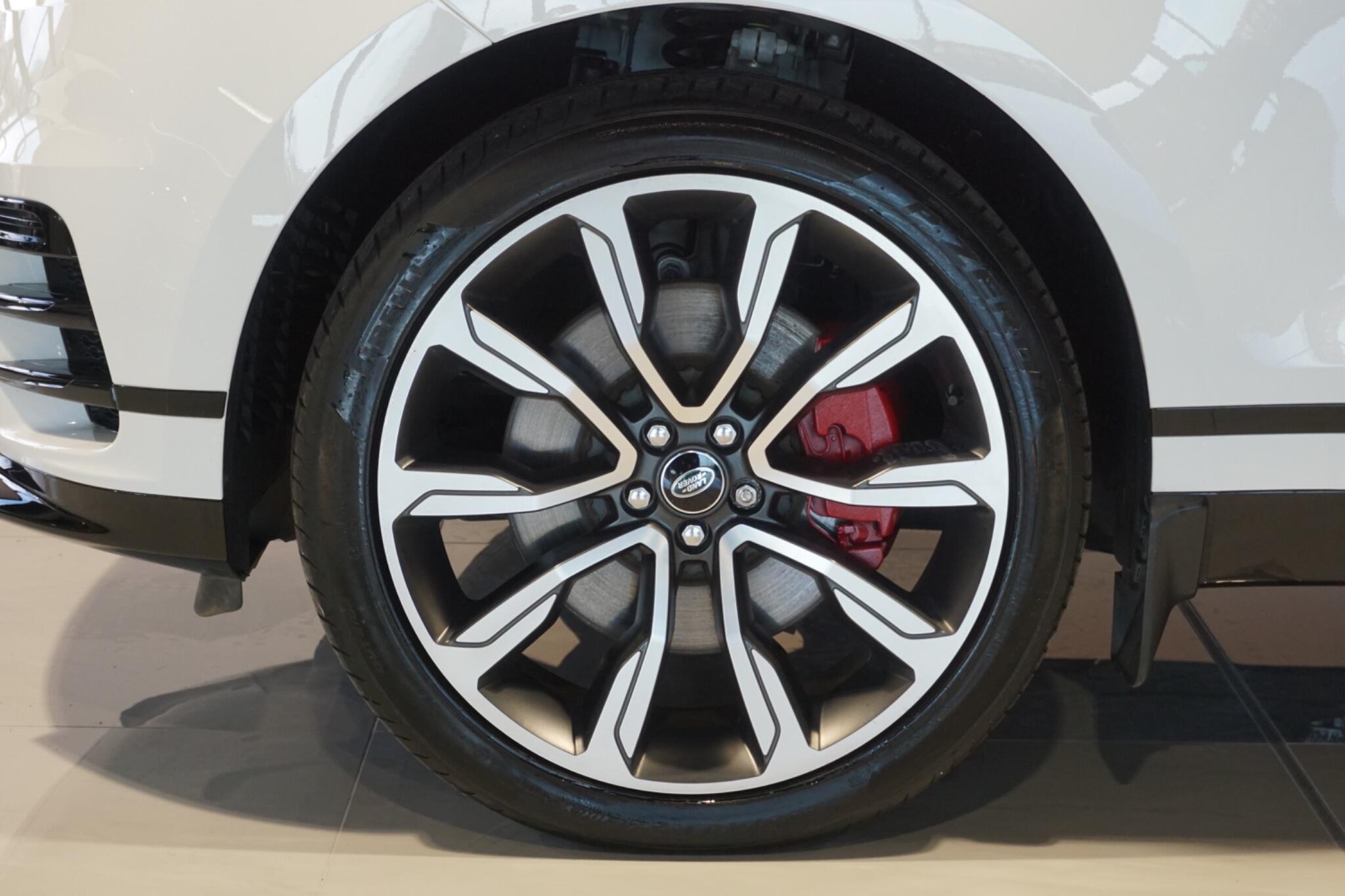 Land Rover Range Rover Velar 3.0 D300 MHEV R-Dynamic SE SUV 5dr Diesel Auto 4WD Euro 6 (s/s) (300 ps)